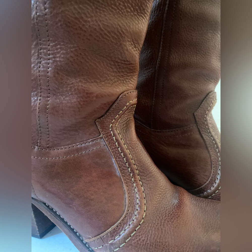 Frye “Jean” Brown Leather Boots - Picture 5 of 11